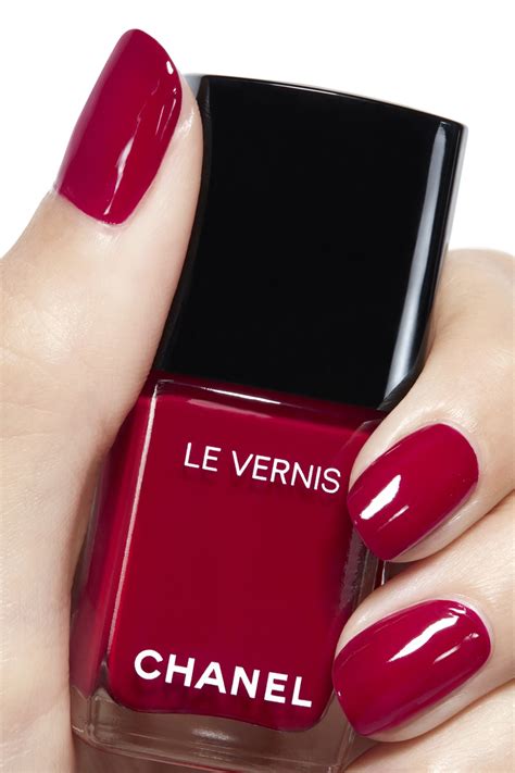 chanel le vernis pirate|Chanel le vernis review.